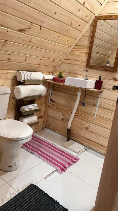 Chale Flor Da Montanha 2 Villa Sao Bento do Sapucai Ngoại thất bức ảnh